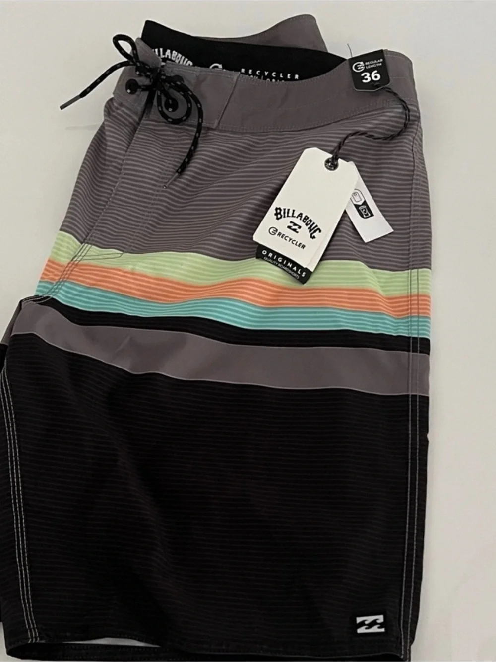 Billabong Gray & Black Men's Board Shorts